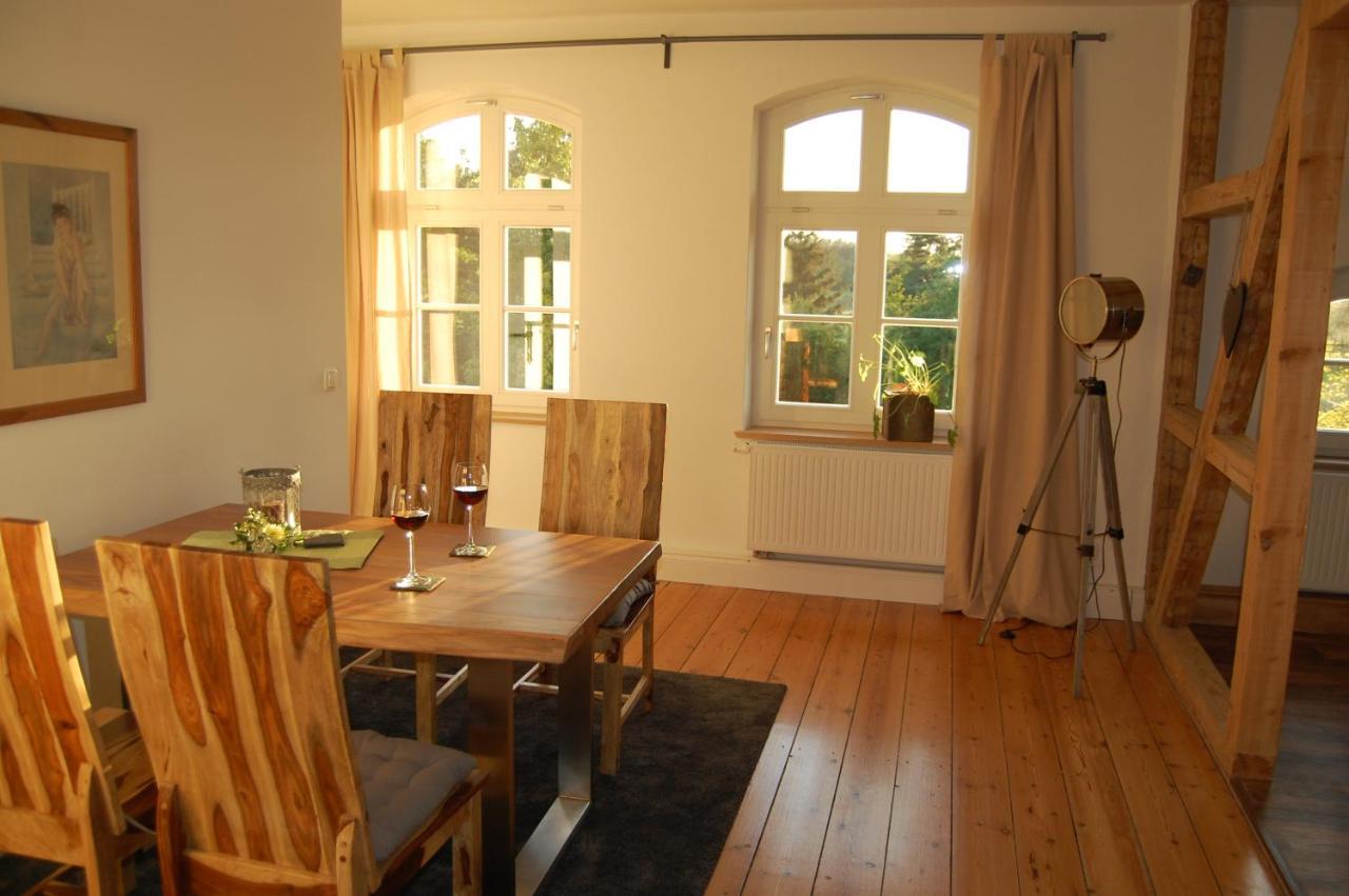 Ferienwohnung Ehemalige Revierfoersterei "Uns Luett" Kuhstorf Esterno foto